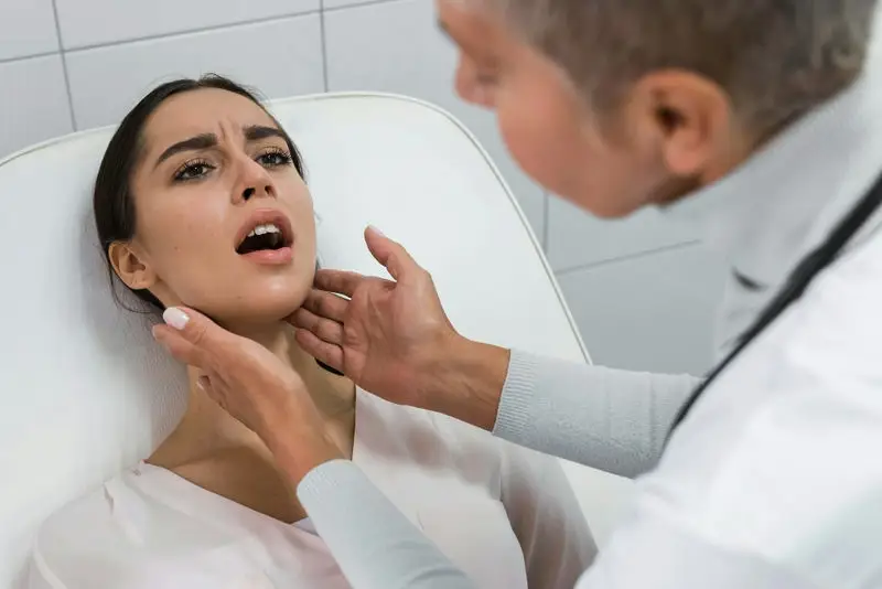 Thyroid Problem & Disease: Symptoms and Causes