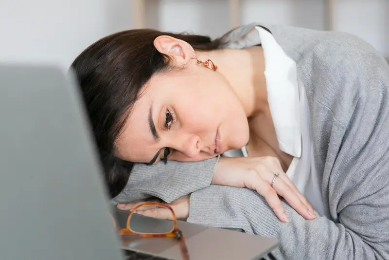 Understanding Chronic Fatigue Syndrome: Causes, Symptoms, and Treatment Options