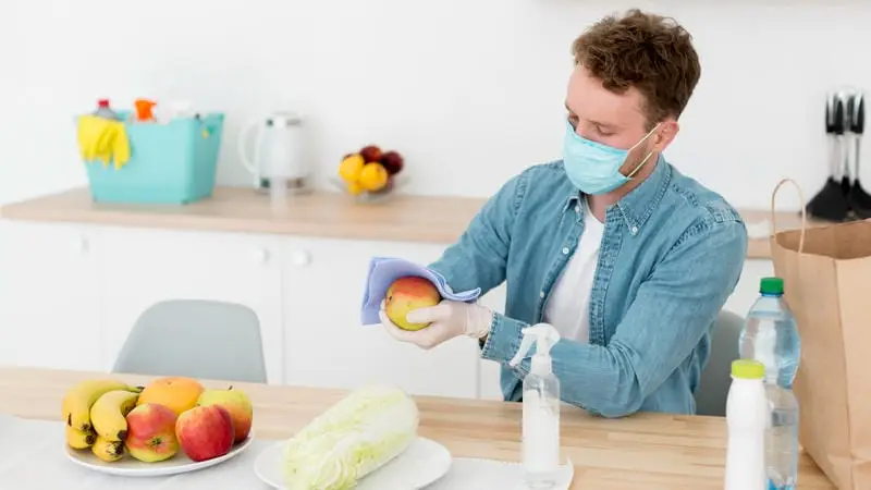 How to Avoid Food Poisoning This Summer: Practical Food Safety Tips