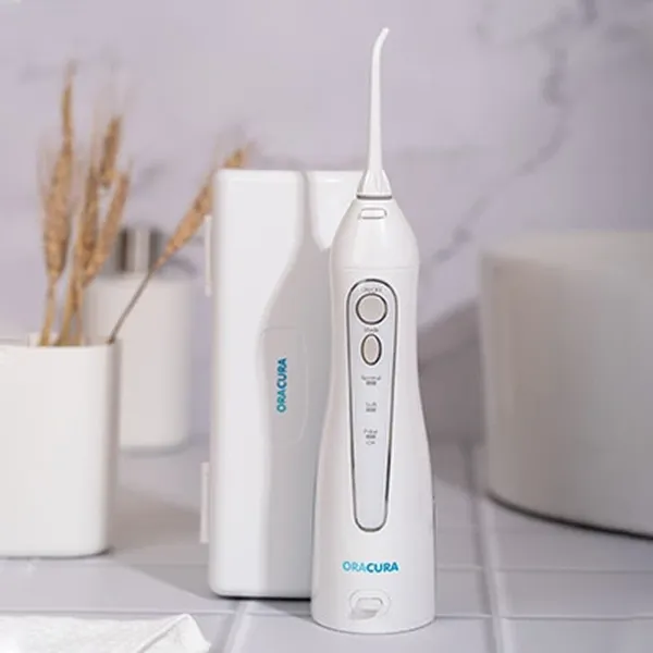 OC001 Smart Water Flosser with Protective Case White