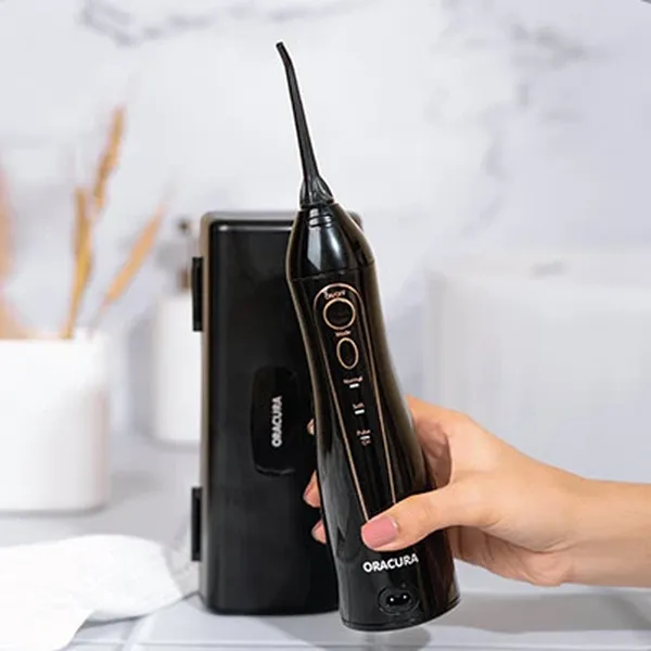 OC001 Smart Water Flosser with Protective Case Black