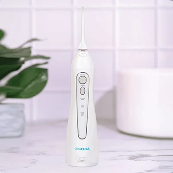 OC010 Smart Water Flosser without Protective Case White